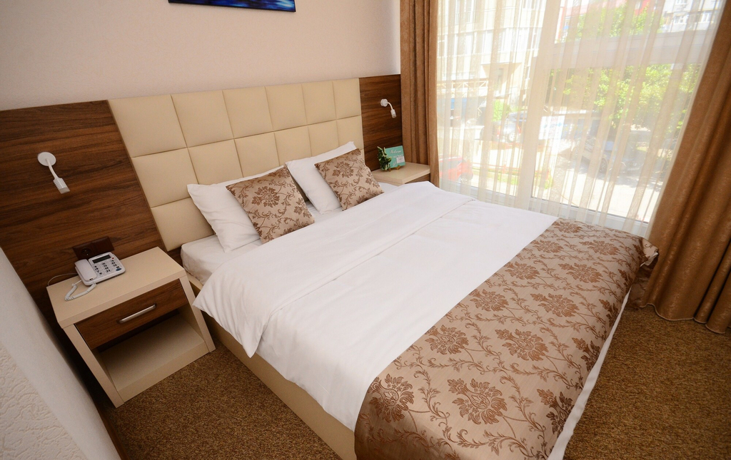City Hotel, Batumi