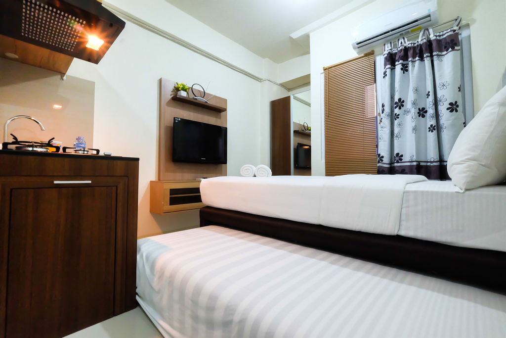 Studio Green Pramuka City Apartment with Mall Access By Travelio, Jakarta Pusat