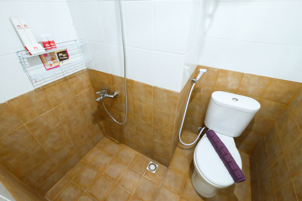 Studio Green Pramuka City Apartment with Mall Access By Travelio, Jakarta Pusat