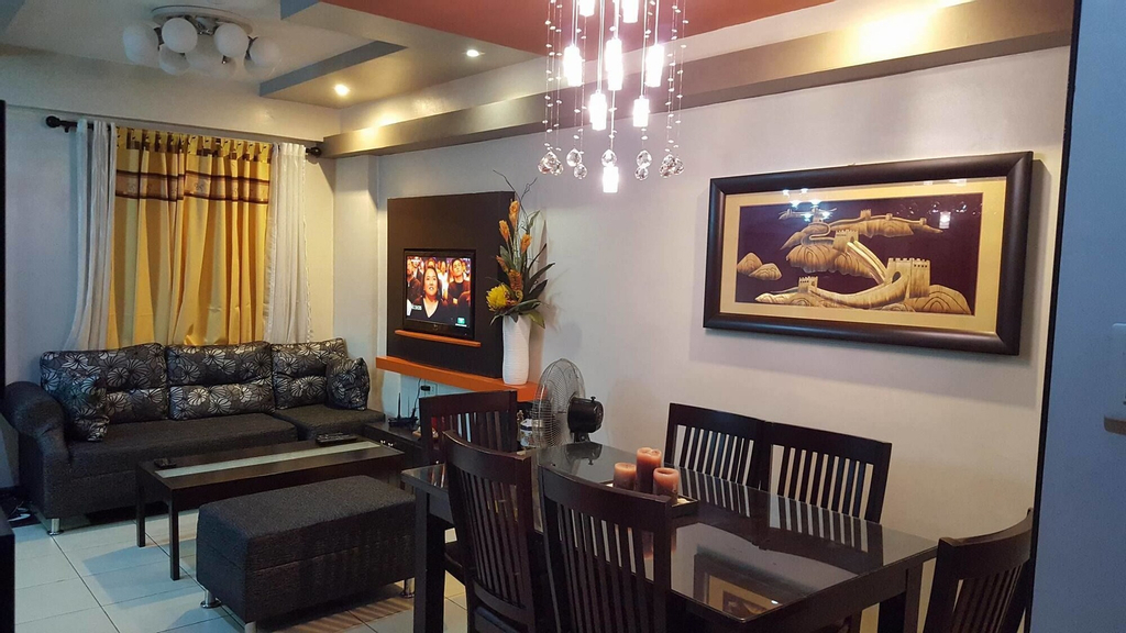 Romantic 1 Bedroom Condo at The Redwoods Condominium, Quezon City