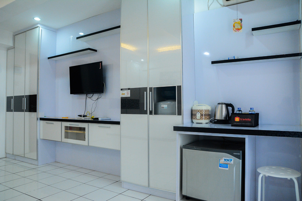 Comfort Studio Kebagusan City Apartment By Travelio, Jakarta Selatan