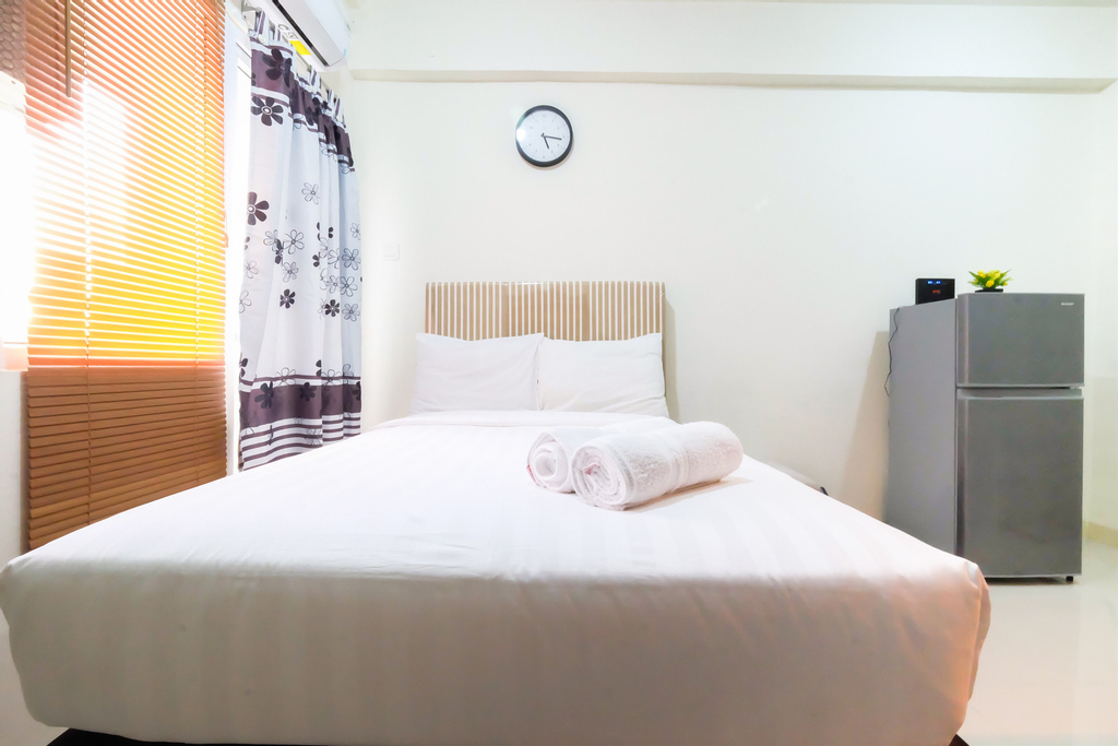 Studio Green Pramuka City Apartment with Mall Access By Travelio, Jakarta Pusat