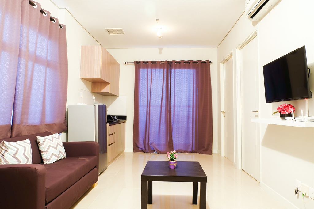 Pool View At Central Park Area (Madison Park) Apartment, Jakarta Barat