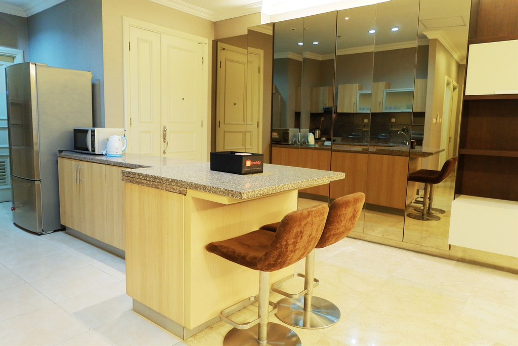 Luxury 2BR The Bellezza Apartment with City View By Travelio, Jakarta Selatan