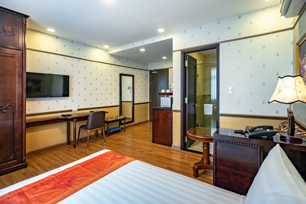 Emerald Serviced Apartments, Quận 7