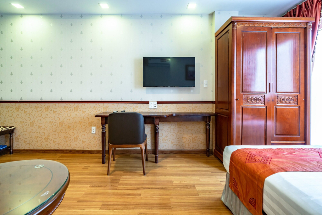 Emerald Serviced Apartments, Quận 7