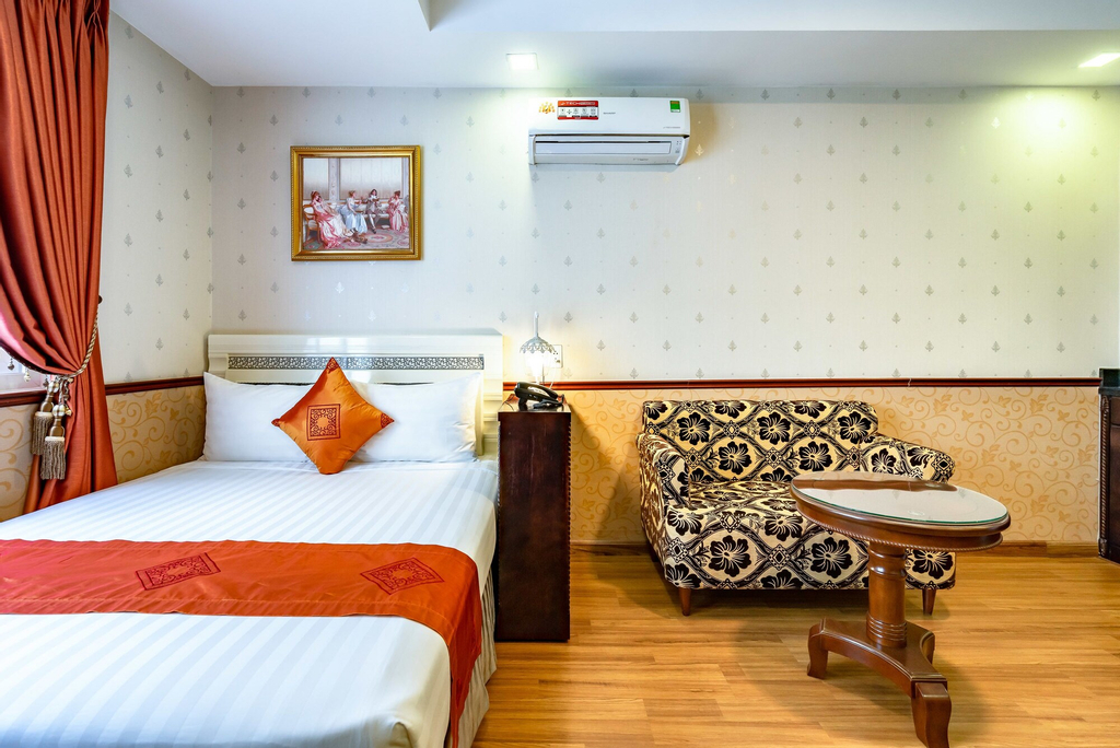 Emerald Serviced Apartments, Quận 7