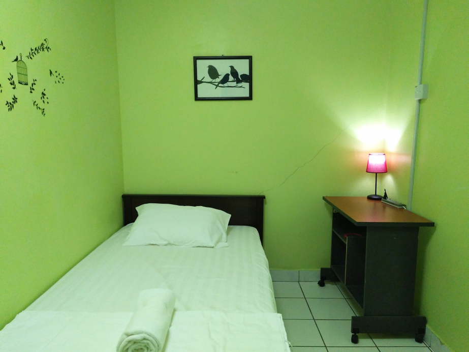 Three Little Birds Home - Hostel, Kota Melaka