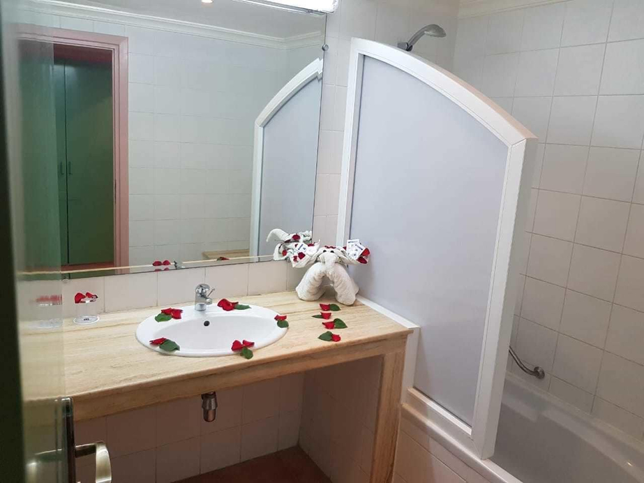 Bathroom 18