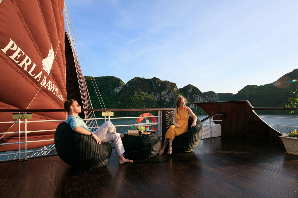 Perla Dawn Sails, Hải An