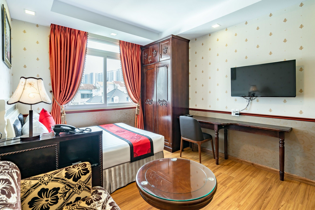 Emerald Serviced Apartments, Quận 7