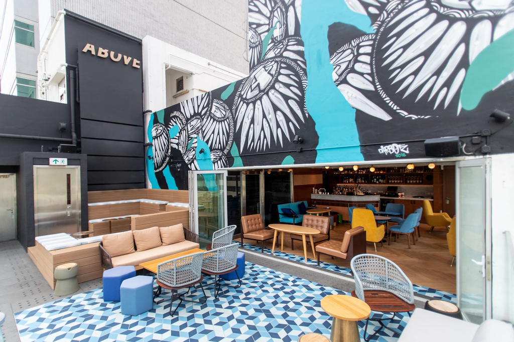 Ovolo Southside, Southern