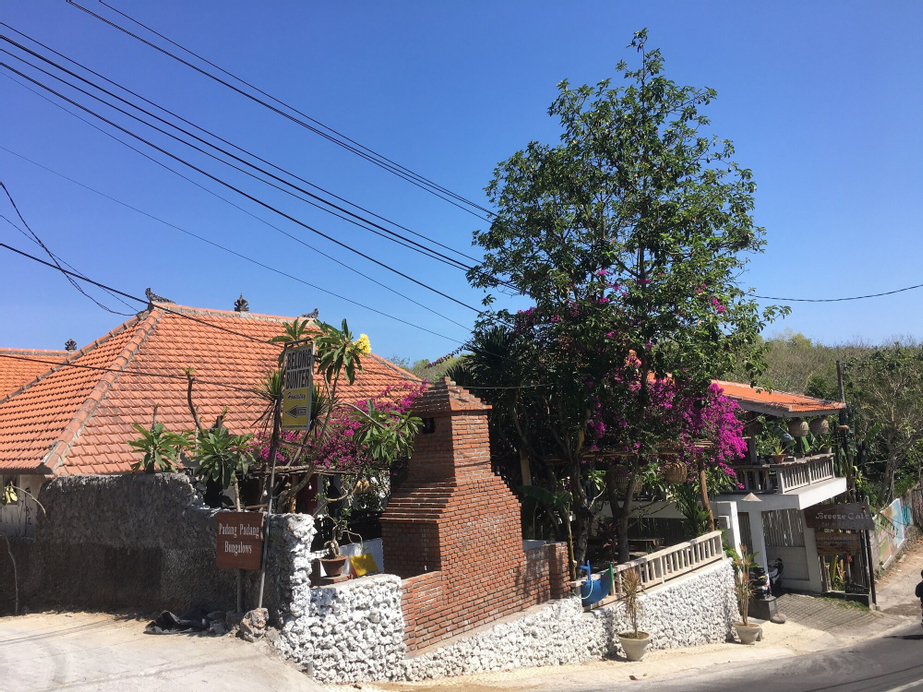 Padang Padang Breeze, Badung