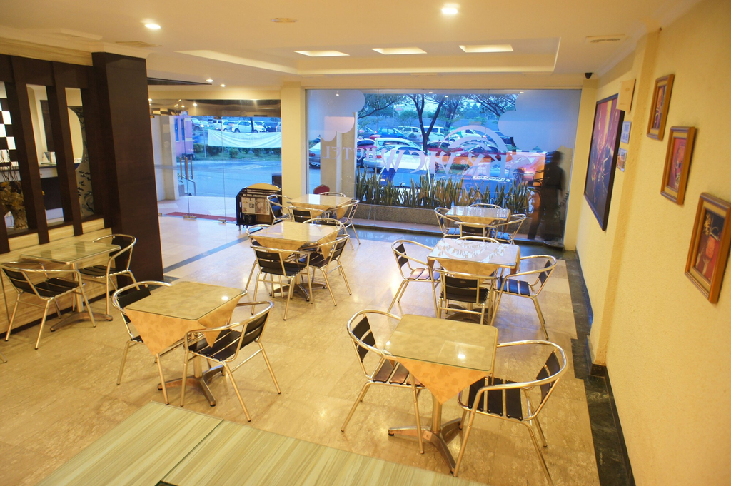 Sky View Hotel (Managed by OS), Batam