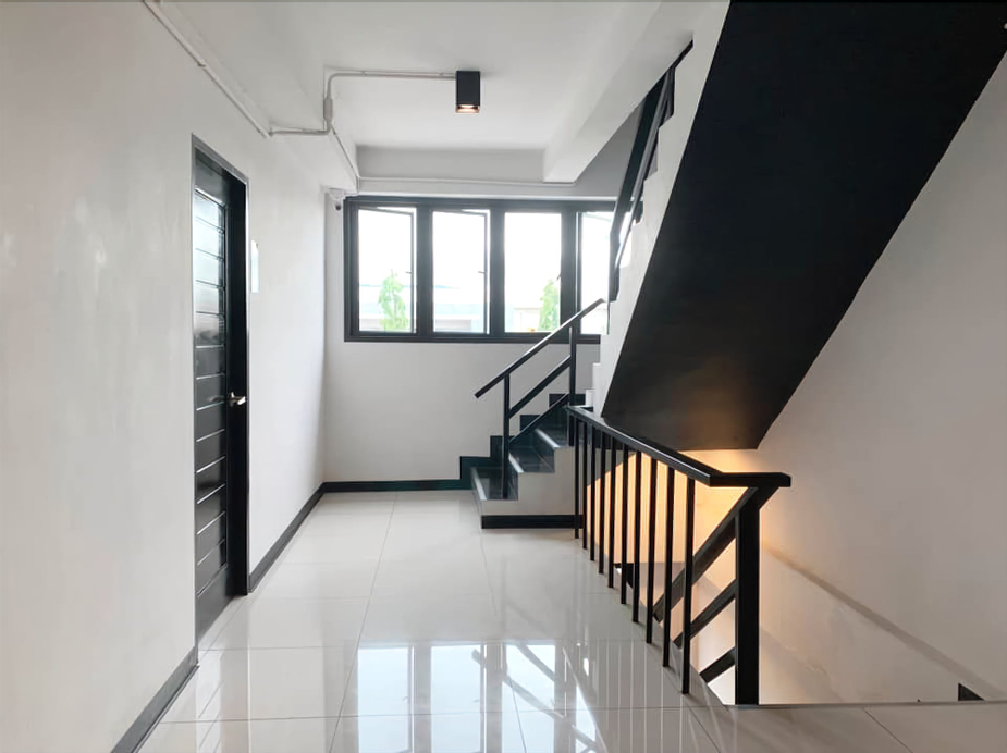 B-Black Residence, Muang Chon Buri