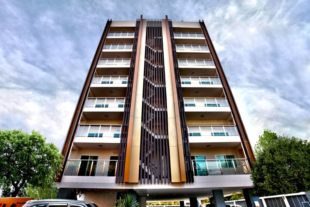 The Aim Sathorn Hotel, Yannawa