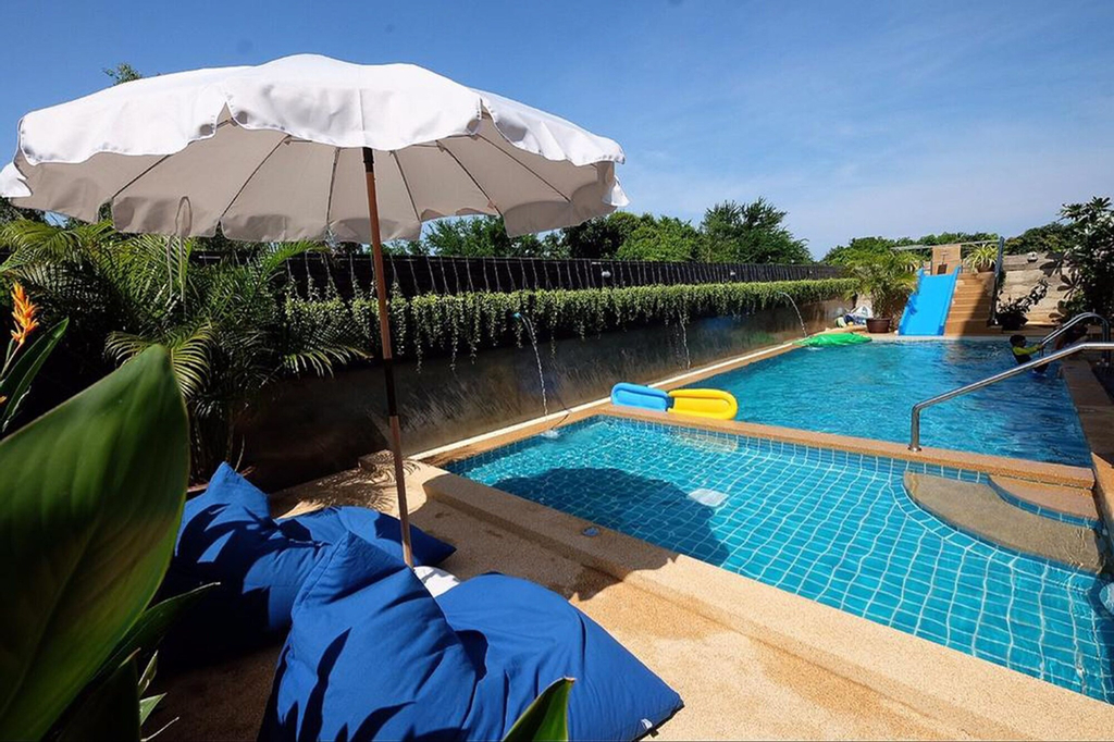 Goodhope Villa, K. Sam Roi Yot