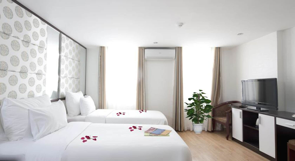 Rising Dragon Villa Hotel, Hoàn Kiếm