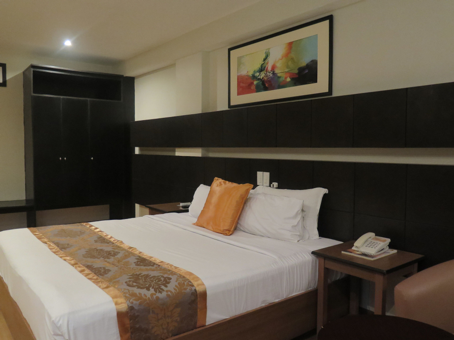 The Pinnacle Hotel and Suites, Davao City