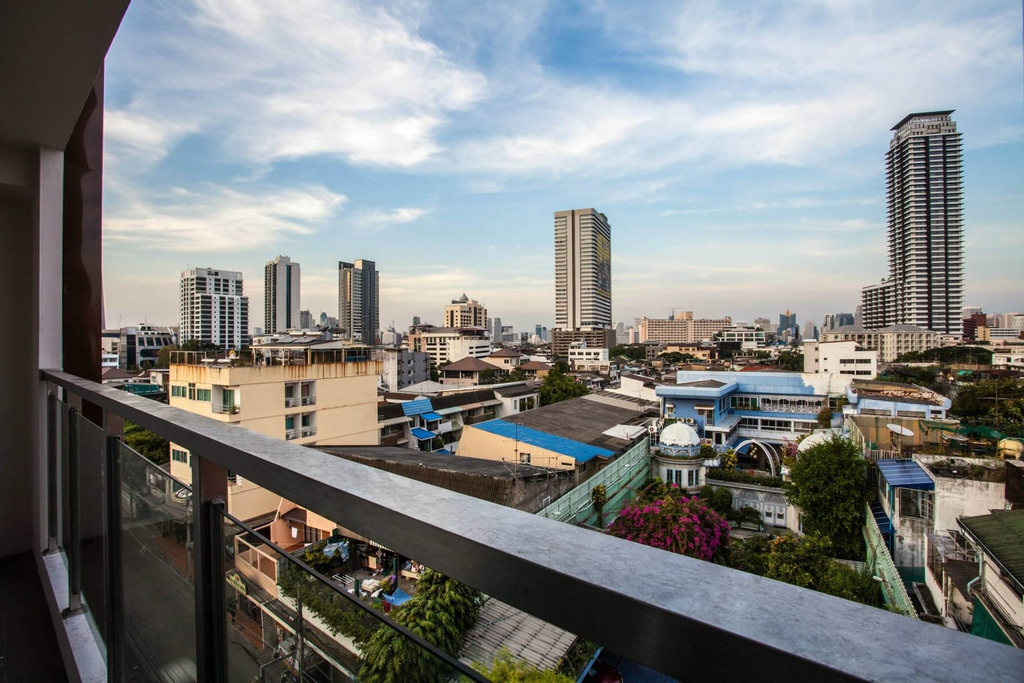 The Aim Sathorn Hotel, Yannawa