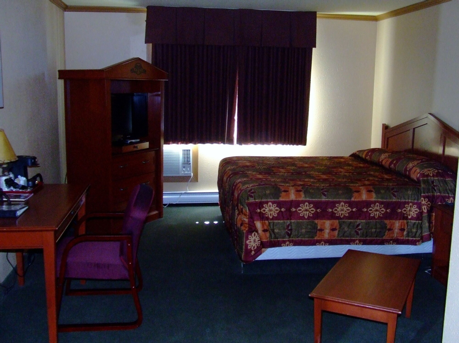 Yukon Inn, Yukon