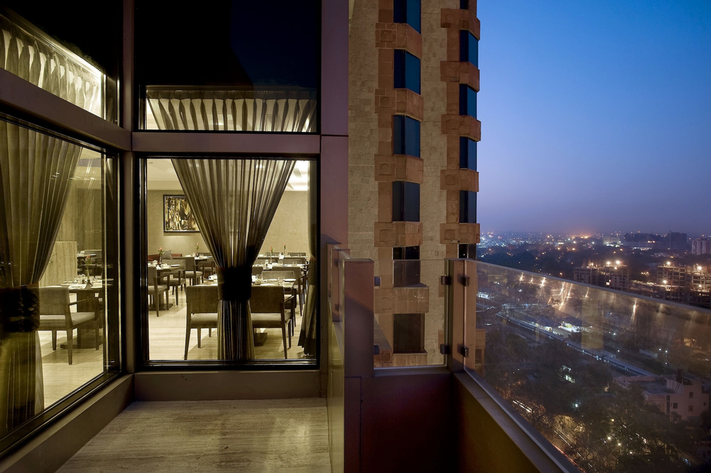 The LaLiT New Delhi, West