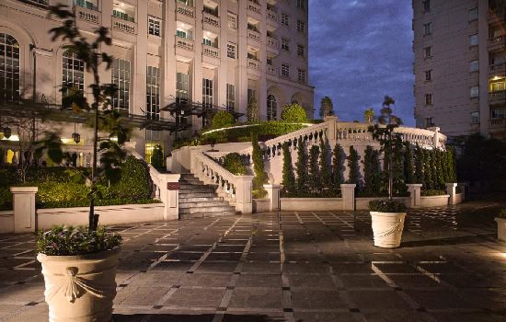 Opulence Suites Permata Hijau Hotel, Jakarta Selatan