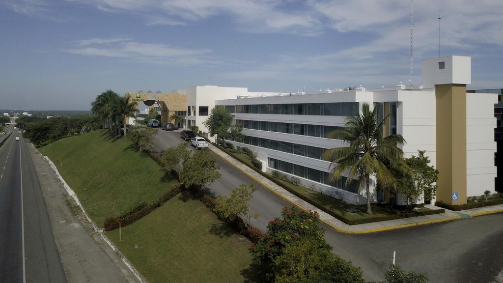 Holiday Inn Villahermosa Aeropuerto, Centro