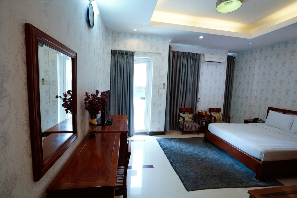 Ben Thanh Retreats, Quận 1