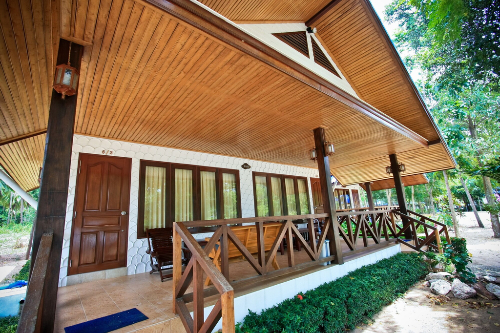 Rocky Point Resort, Thap Sakae