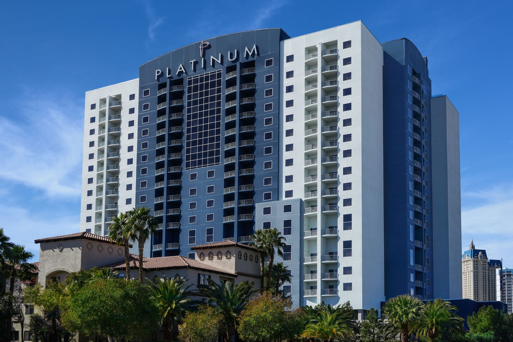 Platinum Hotel, Clark