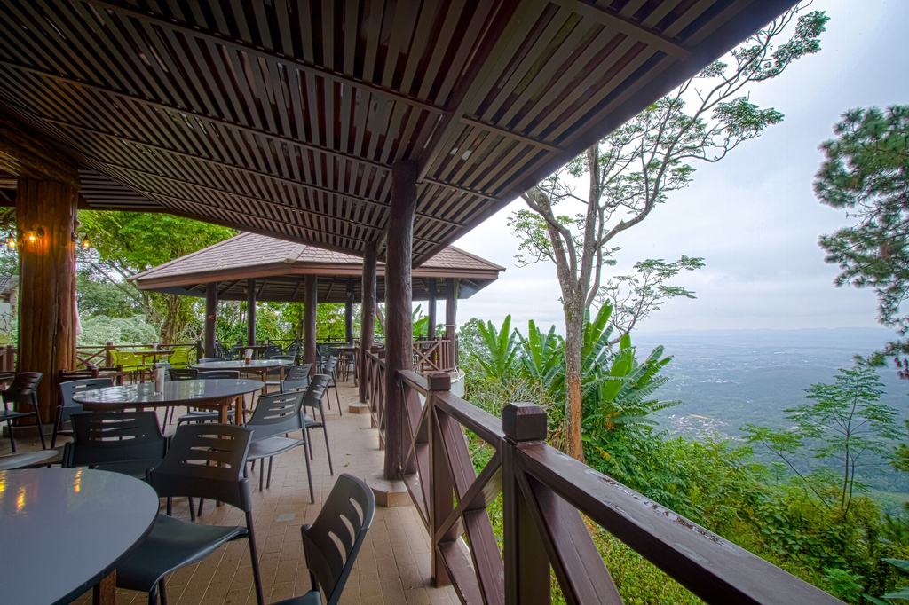 Doi Tung Lodge, Mae Fa Luang