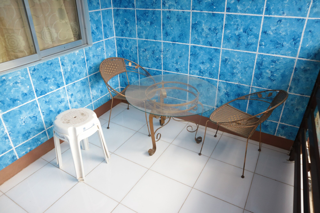 Centillo Travellers Inn, Malay
