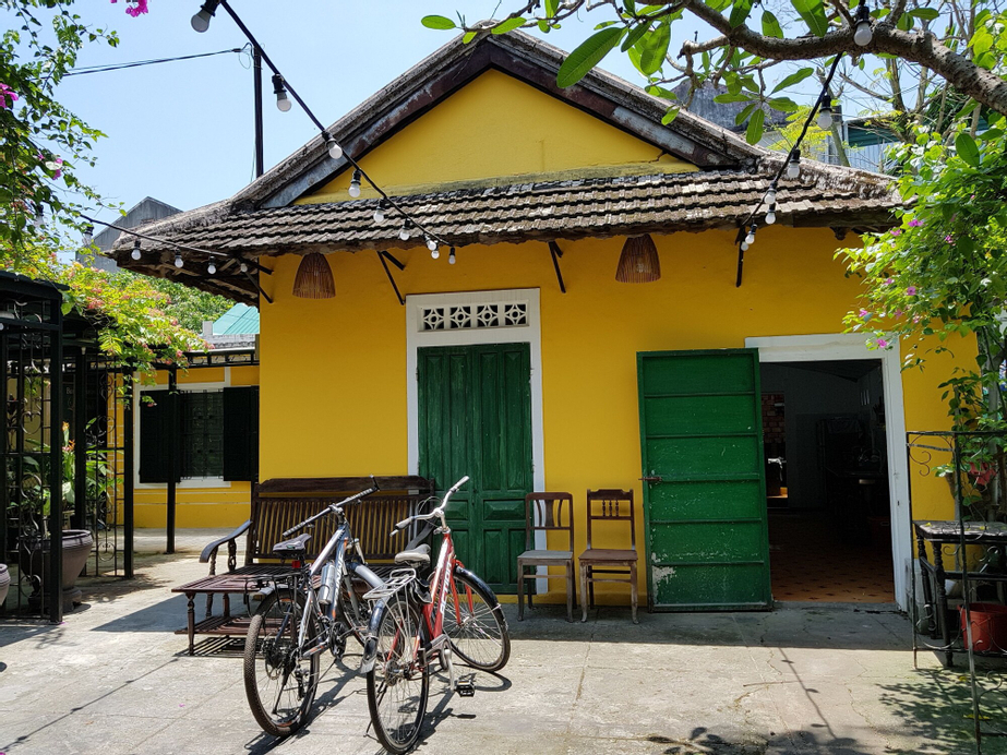 Lotus House, Huế