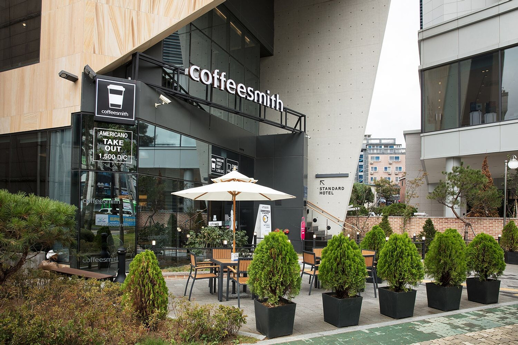 Standard Hotel, Mapo