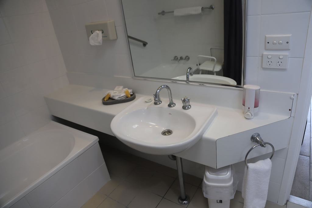 Bathroom 2