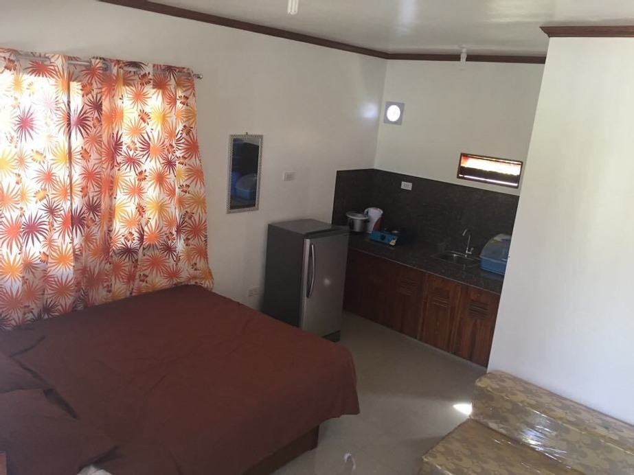 Ameeza House, General Luna
