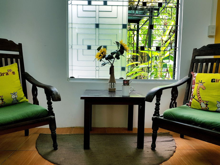 Lotus House, Huế