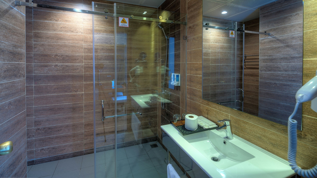 Bathroom 12