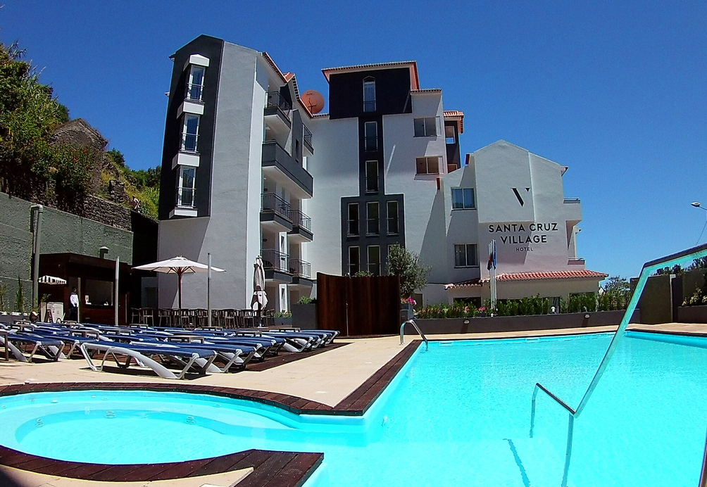 Santa Cruz Village Hotel, Santa Cruz