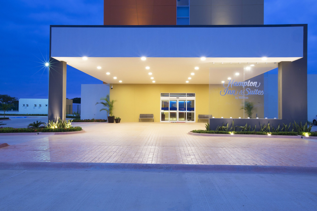 Hampton Inn & Suites by Hilton Paraiso, Paraíso