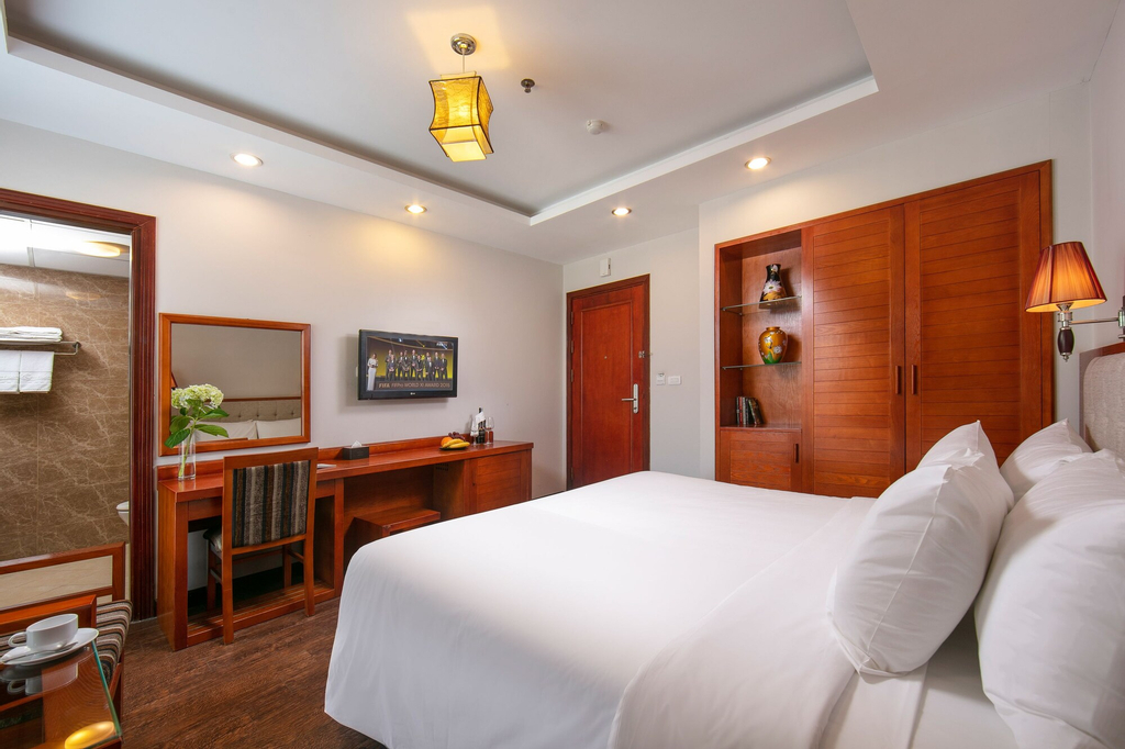 Sen Luxury Hotel, Cầu Giấy