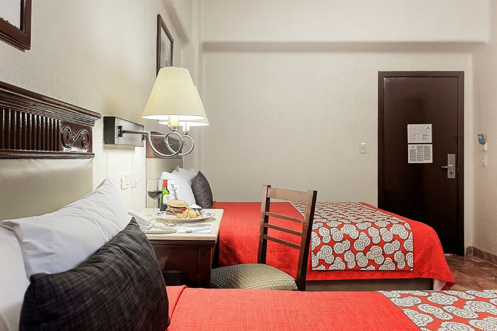 Hotel Olmeca Plaza, Centro