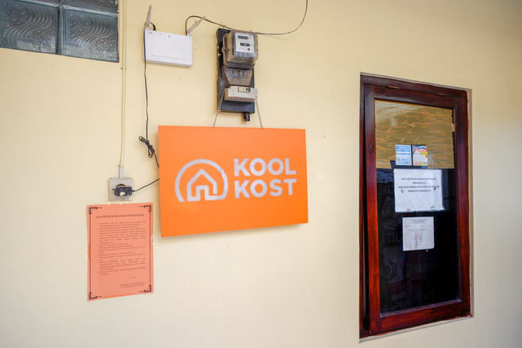KoolKost near Gladak Slamet Riyadi Solo (Minimum Stay 6 Nights), Solo