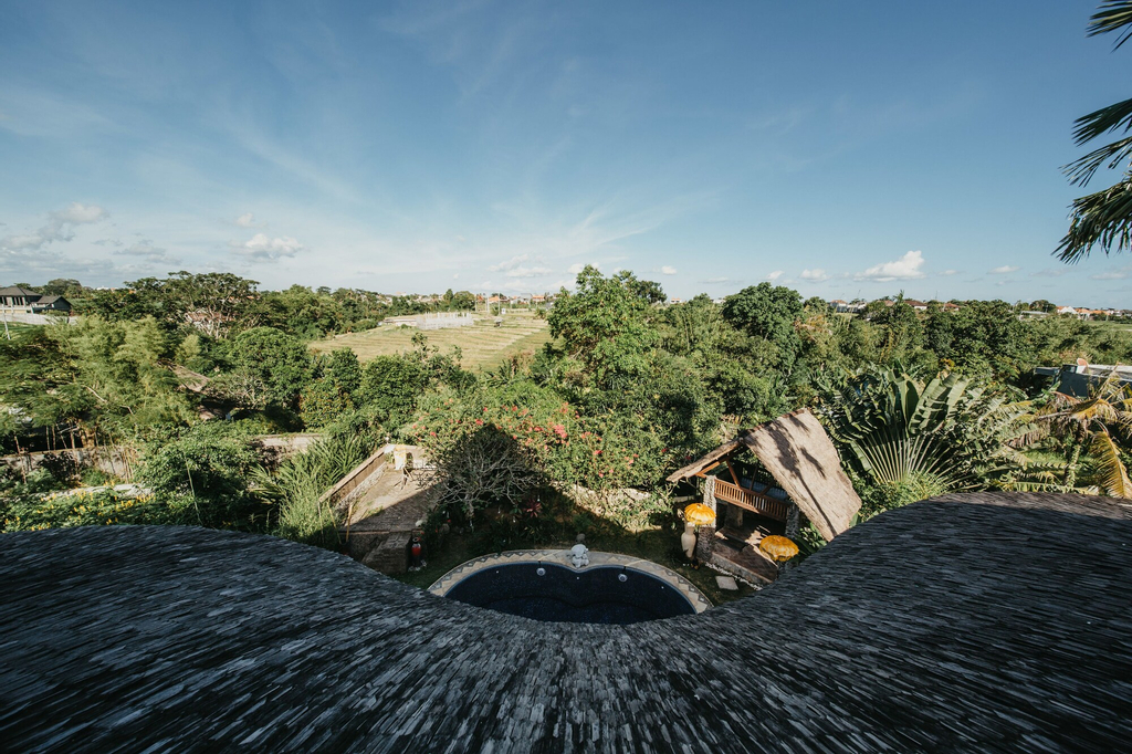 Massive Villa Brawa in Canggu, Badung