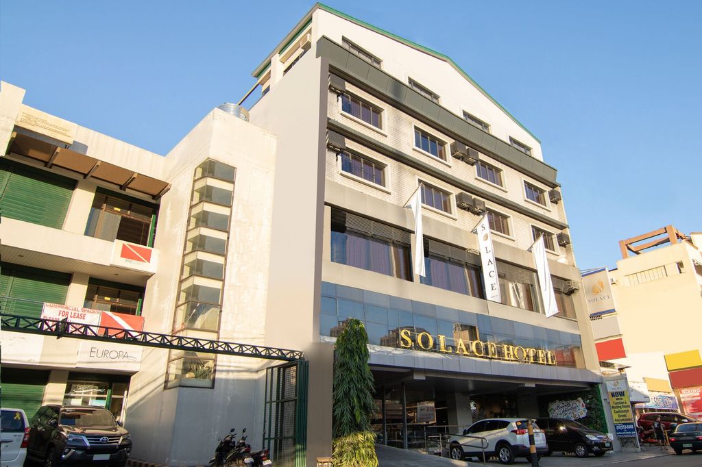 OYO 146 Solace Hotel, Makati City