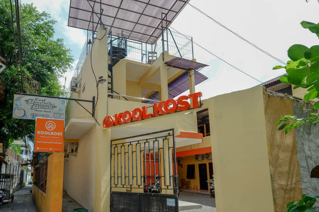KoolKost near Gladak Slamet Riyadi Solo (Minimum Stay 6 Nights), Solo