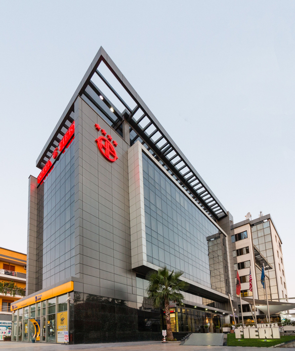 Hotel Fieri, Fierit