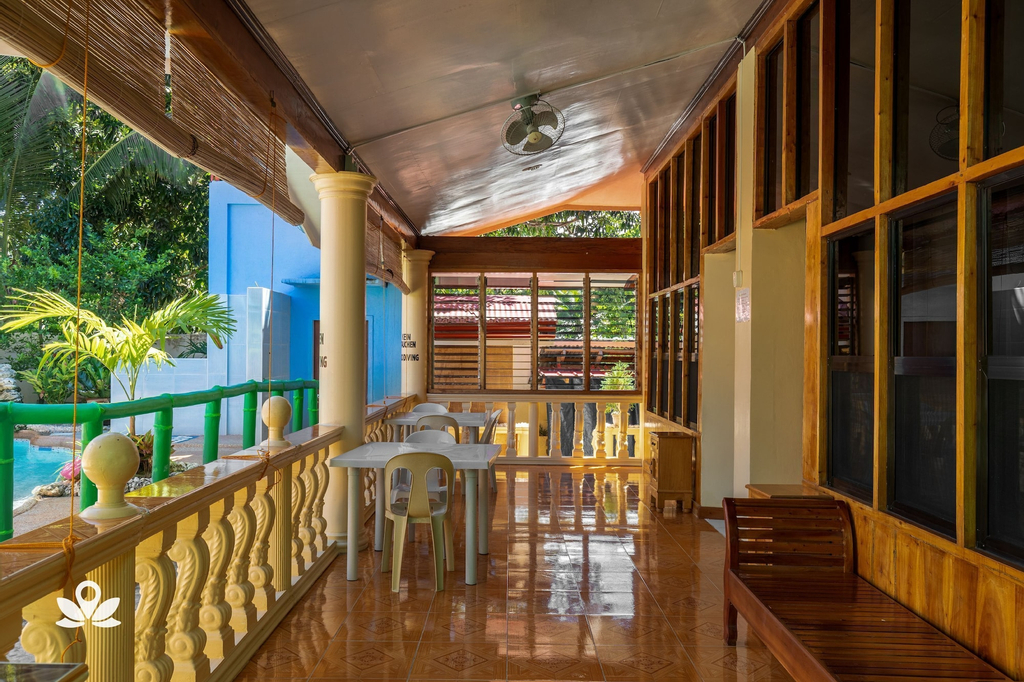 EM's Seaside Inn, Siquijor