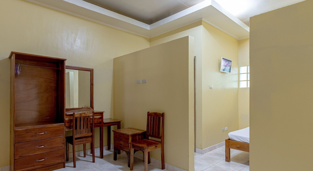 EM's Seaside Inn, Siquijor